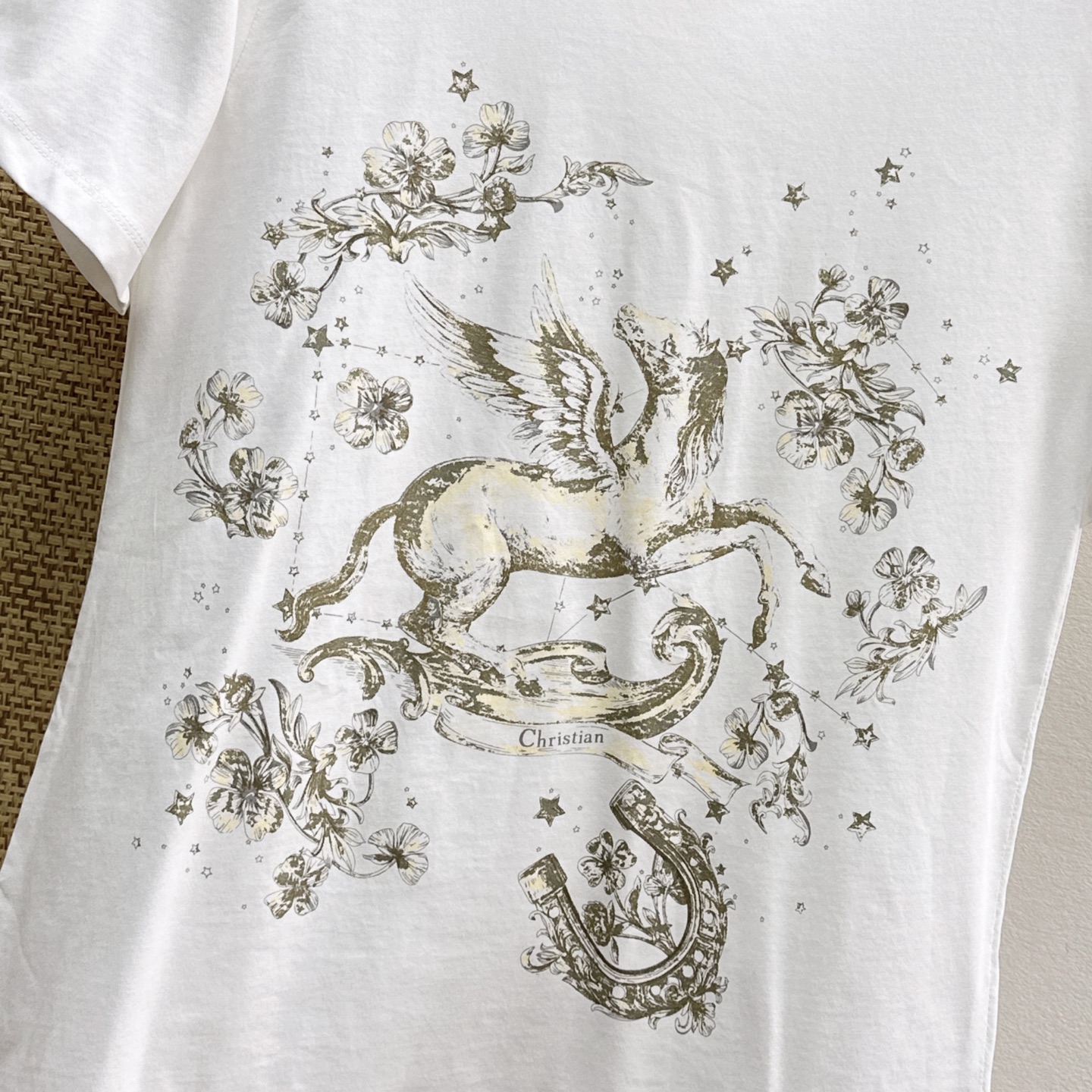Women's short sleeves